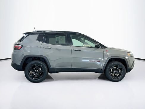 Used 2023 Jeep Compass Trailhawk w/ Trailhawk Elite Group AWD/4WD image 10