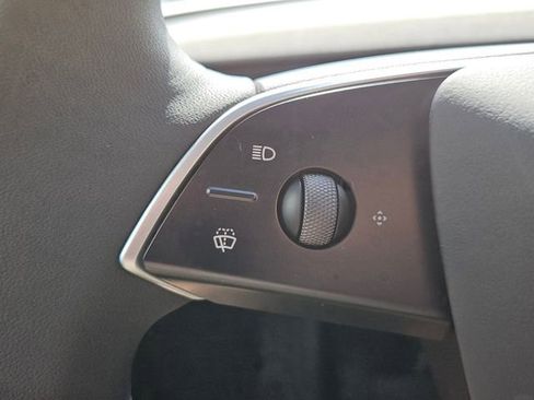 Used 2026 Tesla Model Y Long Range image 21