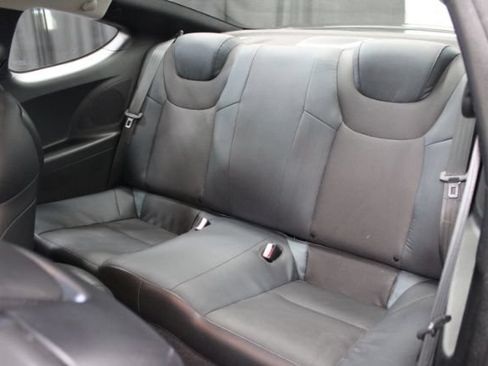 Used 2011 Hyundai Genesis 3.8 RWD image 20