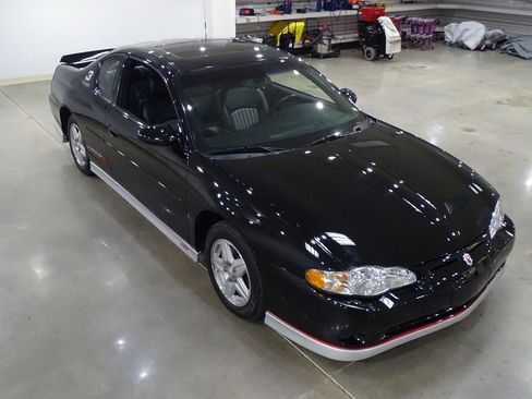 Used 2002 Chevrolet Monte Carlo SS w/ Pace Car Replica Pkg FWD image 20