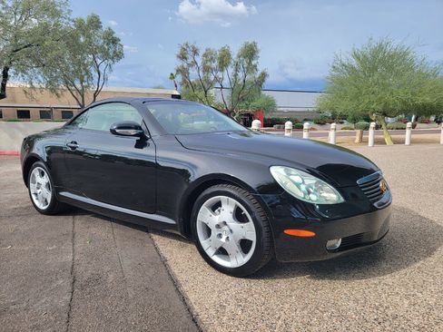 Used 2004 Lexus SC 430 Convertible image 10