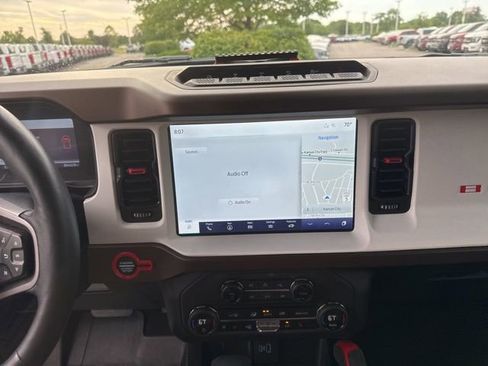 Used 2023 Ford Bronco Heritage Edition AWD/4WD image 15