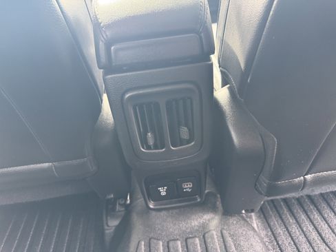 Used 2020 Jeep Compass Latitude FWD image 13