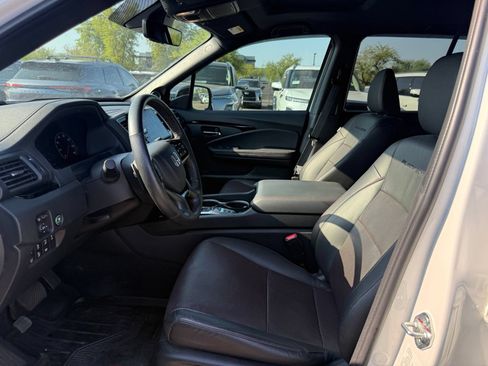 Used 2024 Honda Ridgeline Black Edition image 14