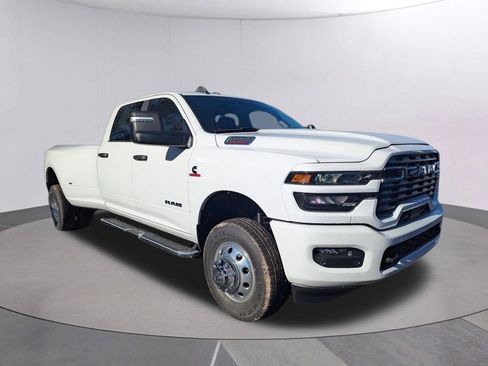 New 2026 RAM 3500 Big Horn AWD/4WD image 7