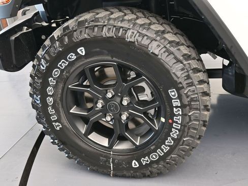 New 2026 Jeep Gladiator Willys image 25