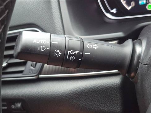 Used 2021 Honda Accord Sport image 6