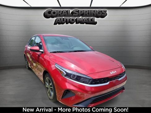 Used 2024 Kia Forte LXS w/ LXS Technology Package FWD image 1
