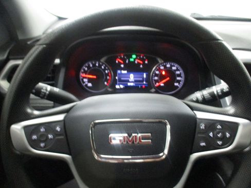 Used 2023 GMC Acadia SLE w/ Driver Convenience Package FWD image 23