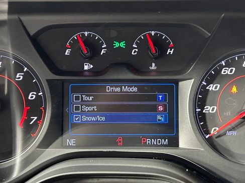Used 2024 Chevrolet Camaro LT RWD image 21
