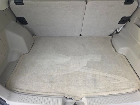 Used 2011 Ford Escape XLT image 34