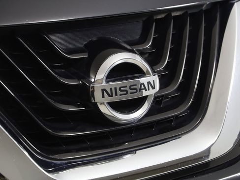 Used 2017 Nissan Murano S image 13