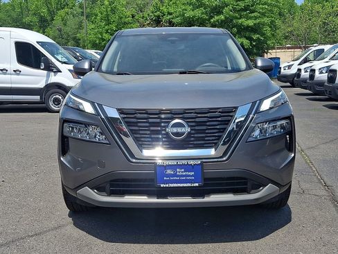 Used 2023 Nissan Rogue SV AWD/4WD image 2