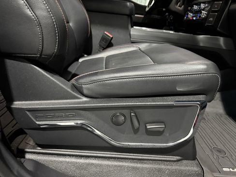 Used 2023 Ford F350 Lariat w/ Lariat Ultimate Package image 41