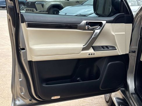 Certified 2023 Lexus GX 460 Premium w/ Premium Package AWD/4WD image 11