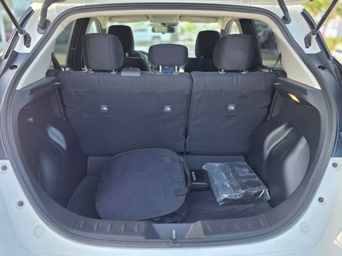 Used 2023 Nissan Leaf S image 11