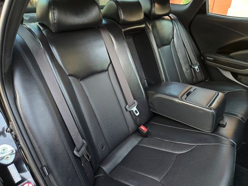 Used 2016 Hyundai Azera Limited image 40