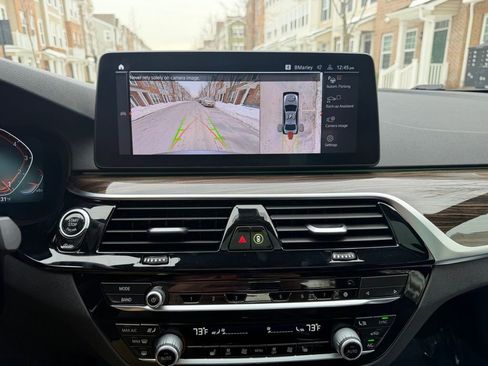 Used 2021 BMW 530i xDrive w/ Convenience Package image 15