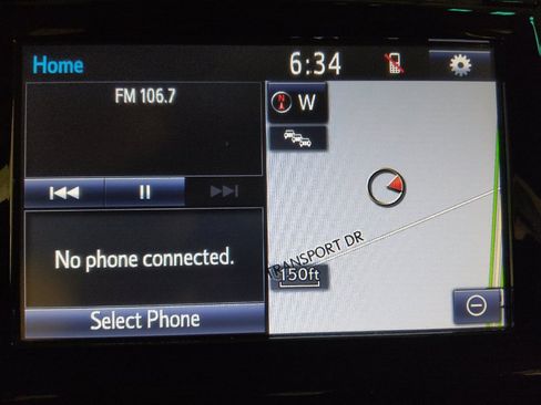 Used 2015 Toyota Camry XSE image 25