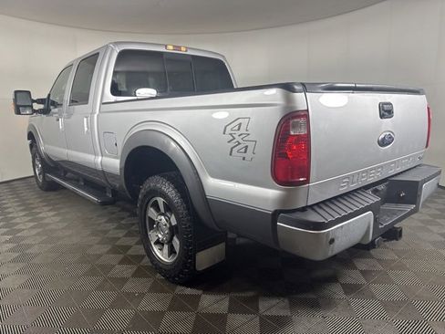 Used 2011 Ford F250 Lariat w/ Chrome Pkg image 6