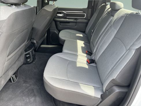 Used 2024 RAM 3500 Big Horn AWD/4WD image 13