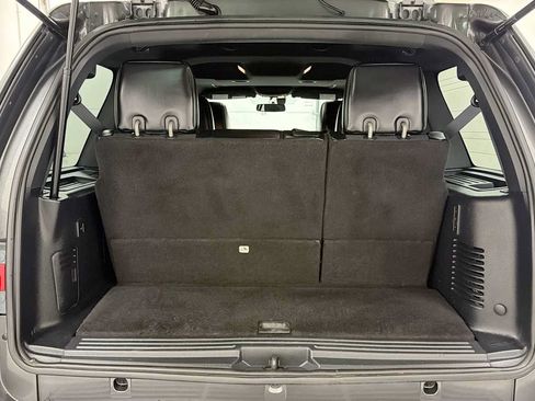 Used 2016 Lincoln Navigator Select AWD/4WD image 29