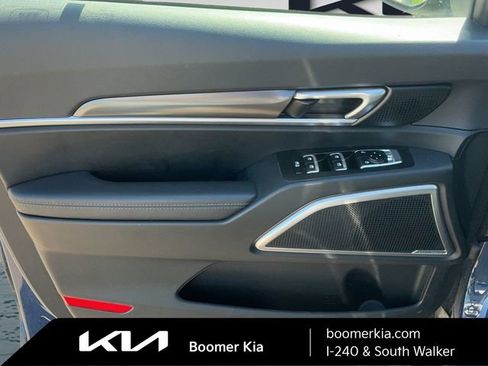 Certified 2025 Kia Telluride S image 17