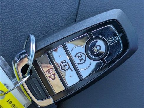 Certified 2024 Lincoln Nautilus Reserve w/ Equipment Group 203A image 35