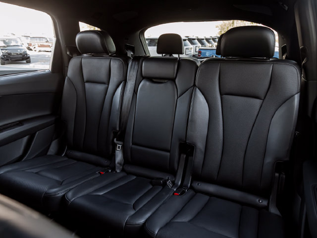 Used 2019 Audi Q7 3.0T Prestige AWD/4WD image 33