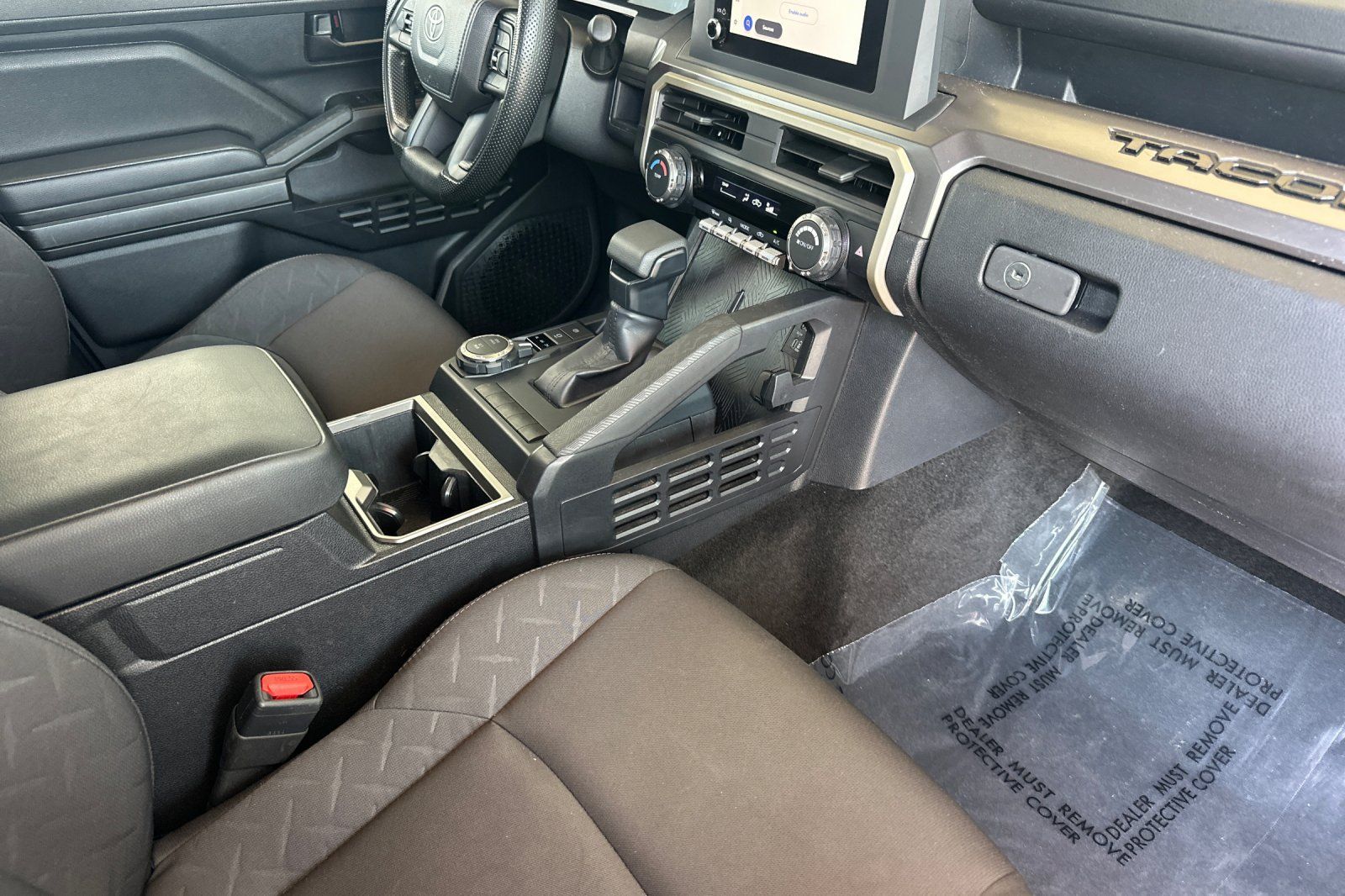 Certified 2025 Toyota Tacoma SR5 AWD/4WD image 18