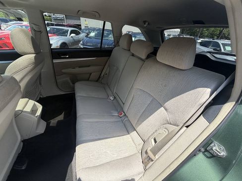 Used 2014 Subaru Outback 2.5i Premium AWD/4WD image 12