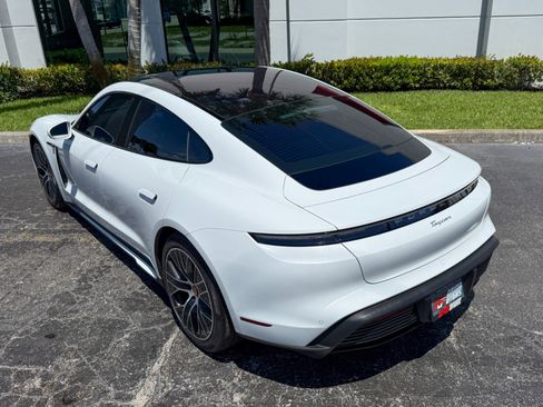 Used 2023 Porsche Taycan RWD image 16