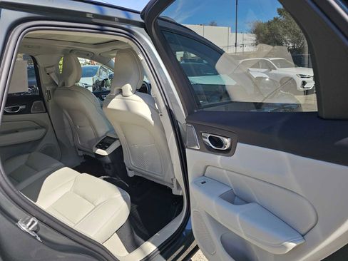 New 2026 Volvo XC60 B5 Ultra AWD/4WD image 12