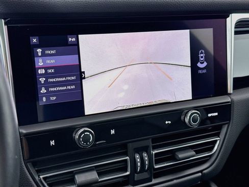 Certified 2023 Porsche Macan S AWD/4WD image 20