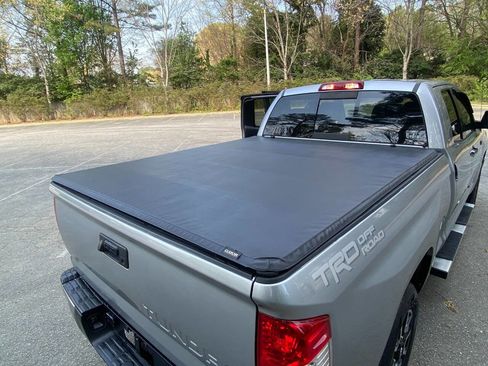 Used 2014 Toyota Tundra SR5 w/ SR5 Upgrade Package image 41