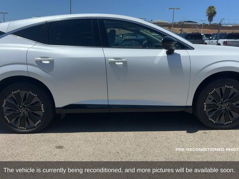Used 2025 Nissan Murano Platinum w/ Cargo Package AWD/4WD image 4