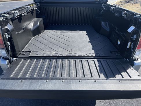 Used 2023 Toyota Tacoma TRD Sport image 30