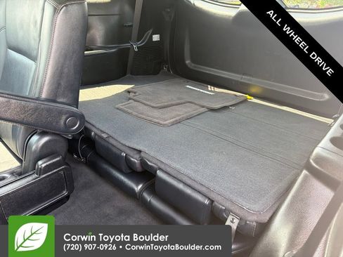 Used 2019 Toyota Highlander XLE w/ Carpet Mat Package (TMS) AWD/4WD image 21
