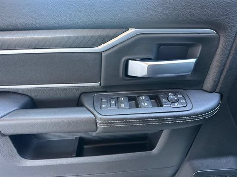 New 2026 RAM 2500 Big Horn AWD/4WD image 10