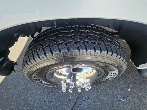 Used 2011 Ford F350 XL image 19