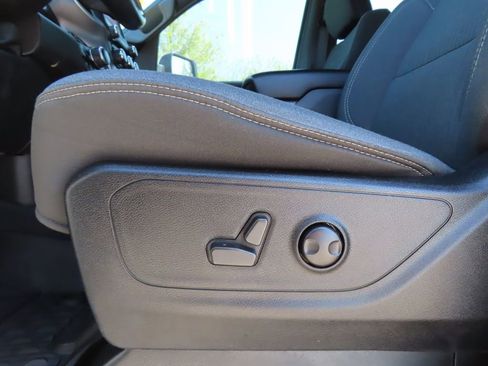 Certified 2022 RAM 1500 Big Horn AWD/4WD image 7
