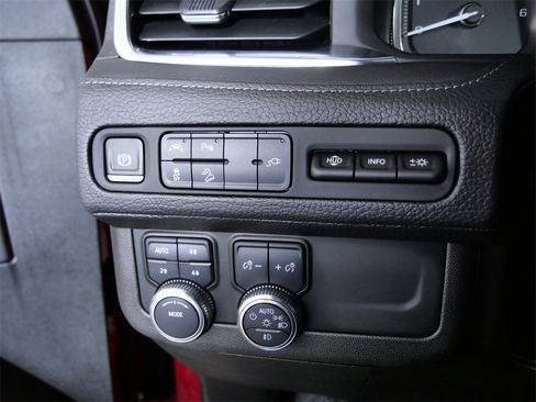 Used 2021 GMC Yukon XL Denali w/ LPO, Illumination Package image 27