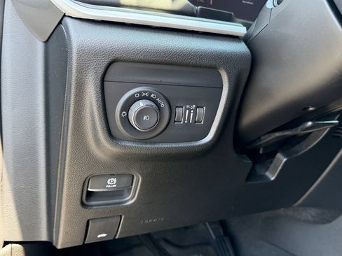 Used 2024 Jeep Grand Cherokee Limited w/ Black Appearance Package AWD/4WD image 20