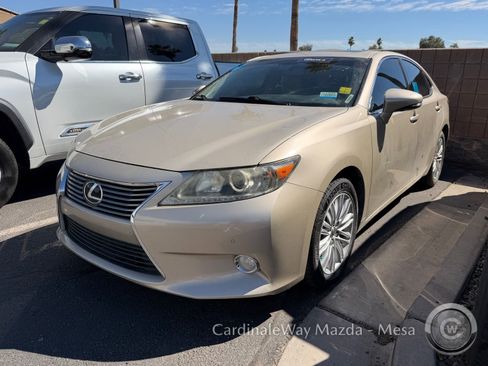 Used 2013 Lexus ES 350 w/ Premium Pkg image 5