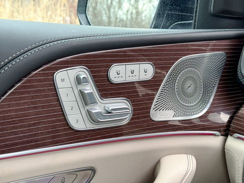 Used 2023 Mercedes-Benz GLS 63 AMG 4MATIC image 31