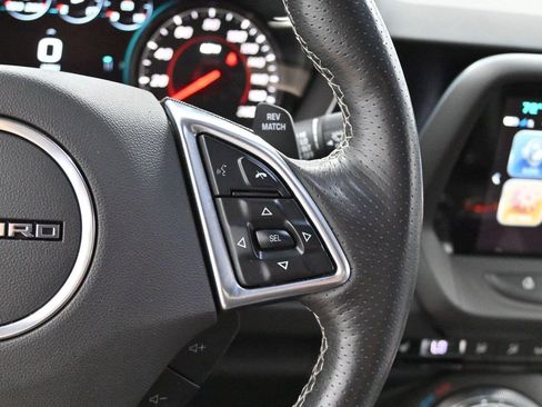 Used 2018 Chevrolet Camaro SS RWD image 17