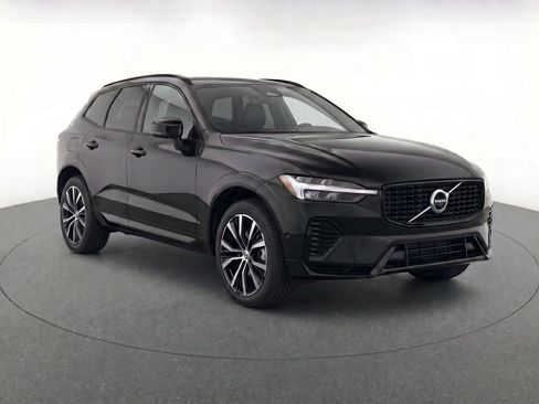 Certified 2024 Volvo XC60 B5 Plus w/ Protection Package Premier AWD/4WD image 2