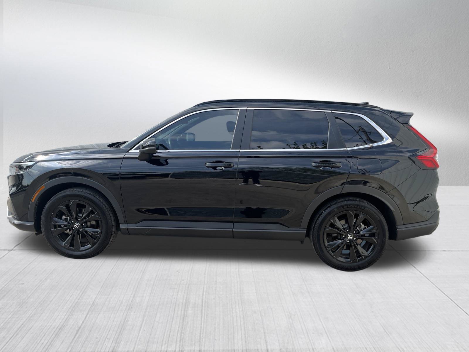 Used 2024 Honda CR-V Sport Touring image 4