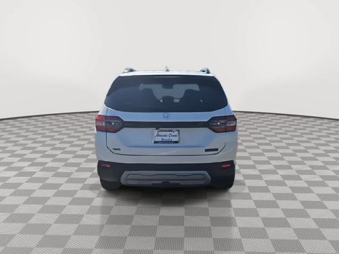 New 2025 Honda Pilot TrailSport image 7