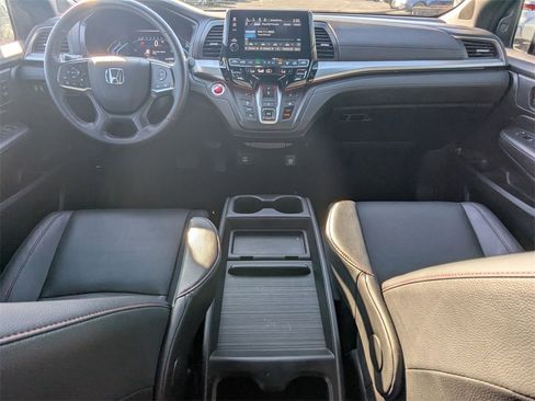 Used 2024 Honda Odyssey Sport image 16
